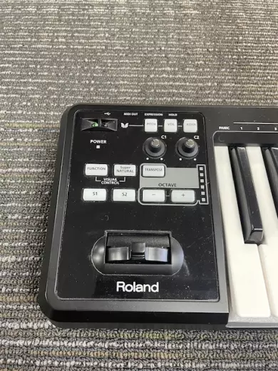 Roland - A-49-BK MIDI Controller 2